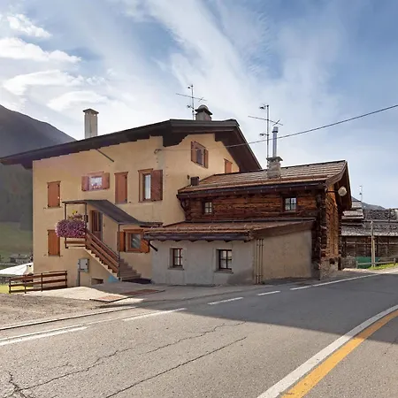 아파트 Casa Silvia